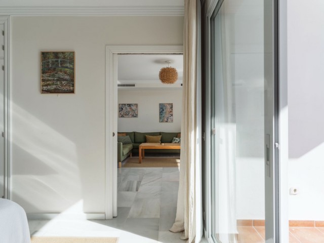 2 Bedrooms Apartment in Nueva Andalucía