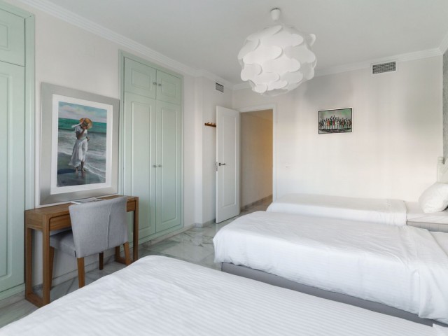 2 Bedrooms Apartment in Nueva Andalucía