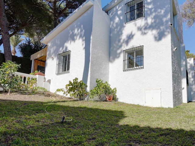 3 Bedrooms Villa in Calahonda