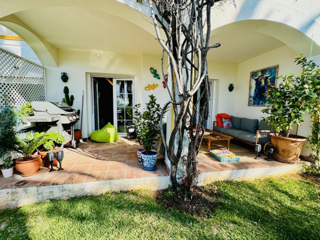 4 Bedrooms Townhouse in Estepona