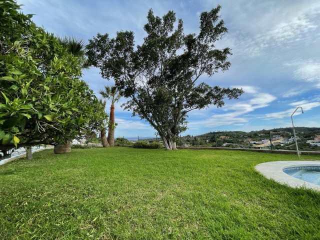 3 Bedrooms Villa in Estepona