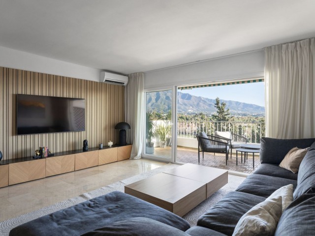 Penthouse avec 3 Chambres  à Nueva Andalucía
