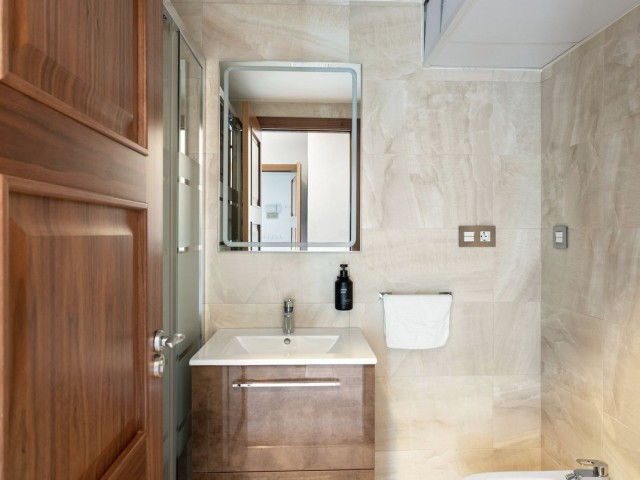 Penthouse avec 3 Chambres  à Nueva Andalucía