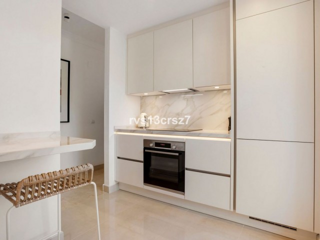 3 Bedrooms Apartment in Elviria