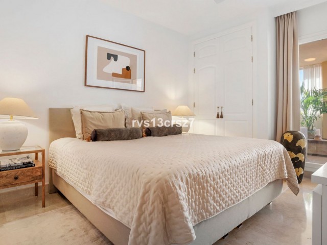 3 Bedrooms Apartment in Elviria