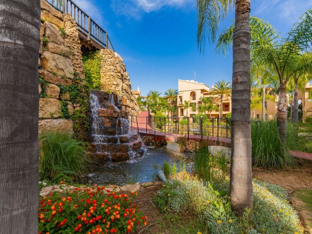 2 Bedrooms Apartment in Benahavís