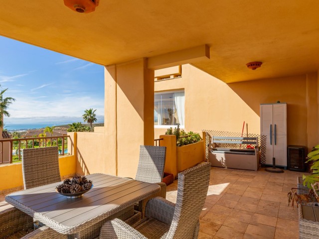 2 Bedrooms Apartment in Benahavís