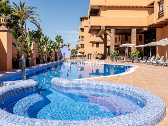 Apartment El Paraiso - R4884979