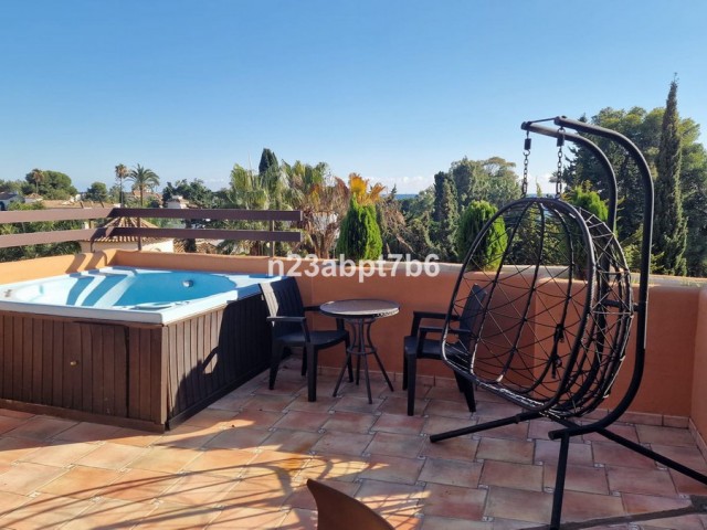 Apartamento con 3 Dormitorios  en El Paraiso