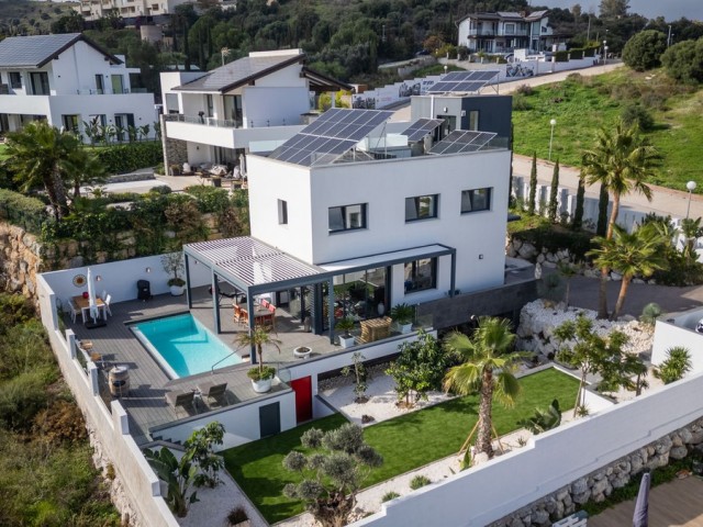 3 Bedrooms Villa in Cerros del Aguila