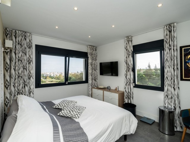 3 Bedrooms Villa in Cerros del Aguila