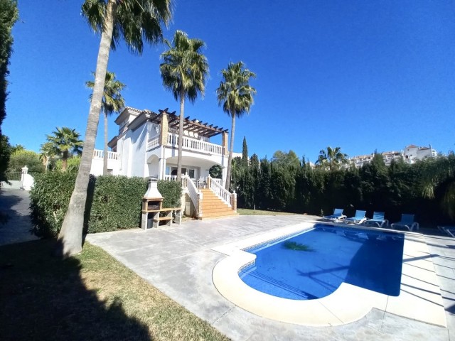 4 Makuuhuoneen Huvila Mijas Golf