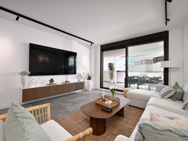 3 Bedrooms Apartment in Estepona