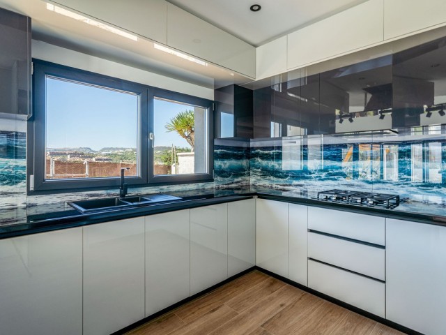 3 Bedrooms Villa in Estepona