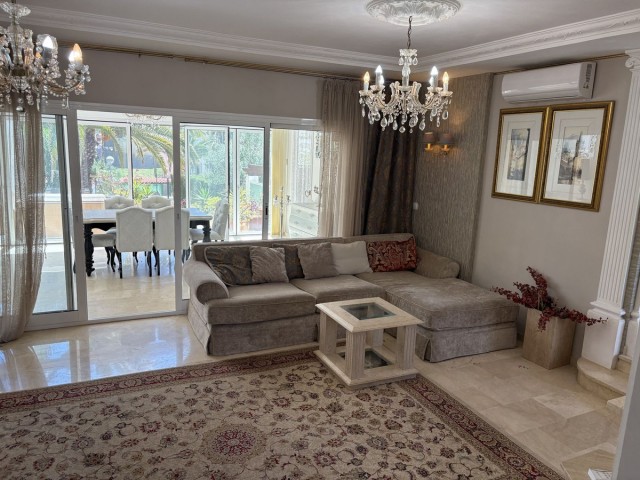 3 Bedrooms Townhouse in Riviera del Sol