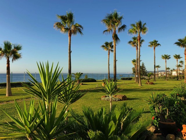 2 Bedrooms Townhouse in Casares Playa