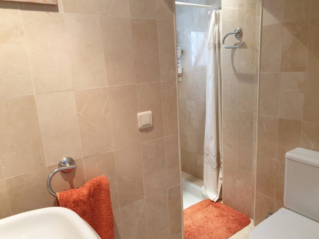 2 Slaapkamer Rijtjeshuis in Casares Playa