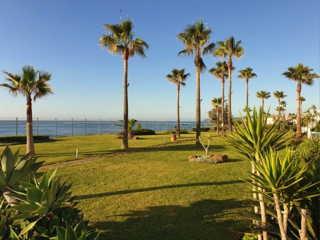 2 Slaapkamer Rijtjeshuis in Casares Playa