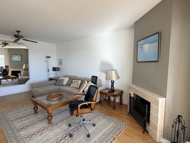 Apartment, La Quinta, R5286985