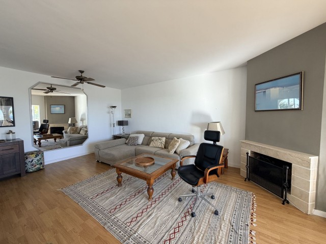 Apartment, La Quinta, R5286985