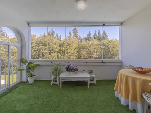 Apartamento con 4 Dormitorios  en Nueva Andalucía