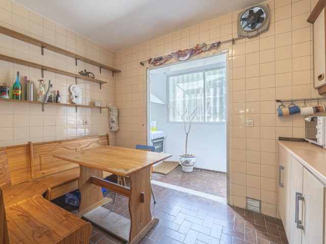 Apartamento con 4 Dormitorios  en Nueva Andalucía