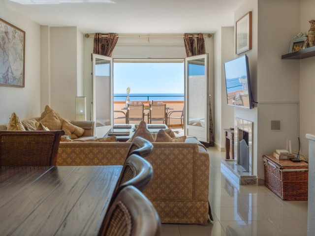 4 Makuuhuoneen Rivitalo Estepona