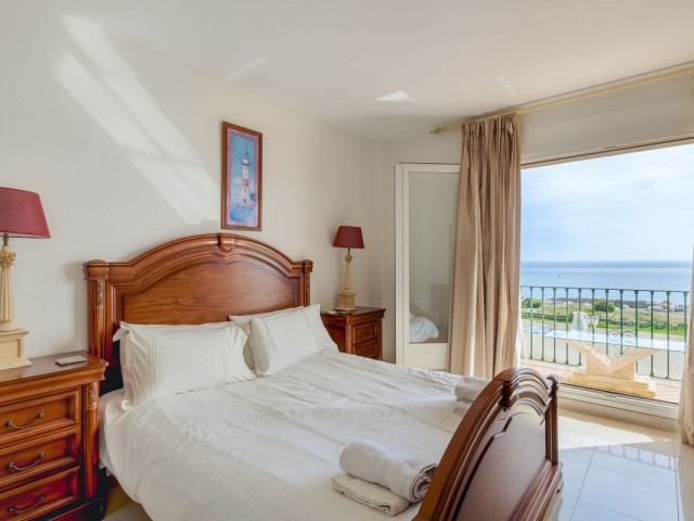 4 Schlafzimmer Reihenhaus in Estepona