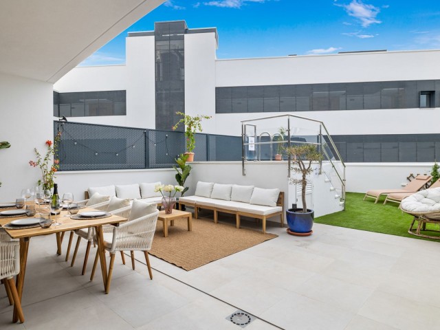 2 Bedrooms Apartment in Estepona