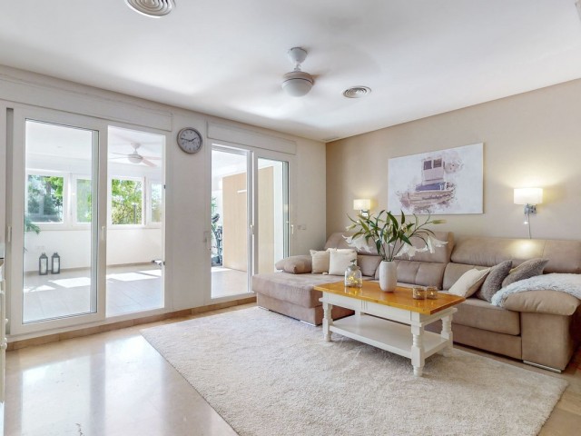 Apartment, Torrequebrada, R5207836