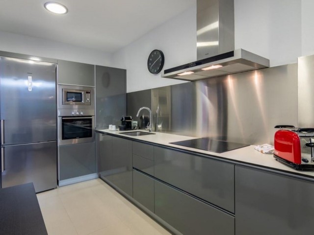 3 Soveroms Leilighet i La Heredia