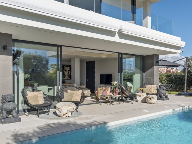 3 Makuuhuoneen Huvila Manilva