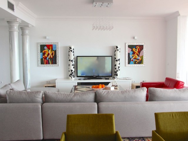 4 Soveroms Leilighet i Nueva Andalucía