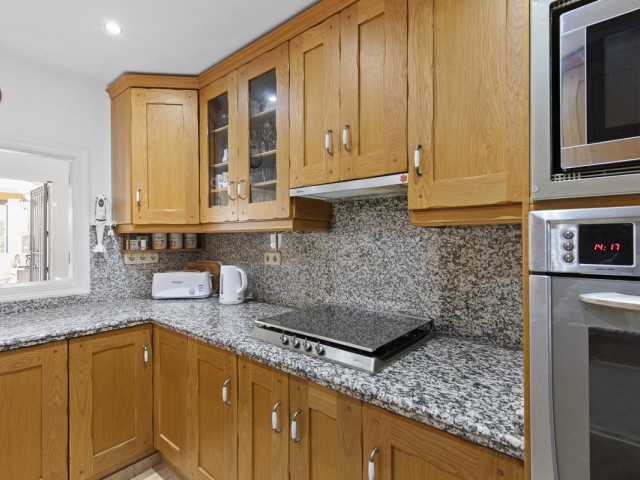 3 Bedrooms Townhouse in Estepona