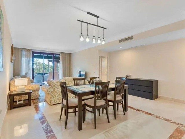 2 Bedrooms Apartment in San Pedro de Alcántara