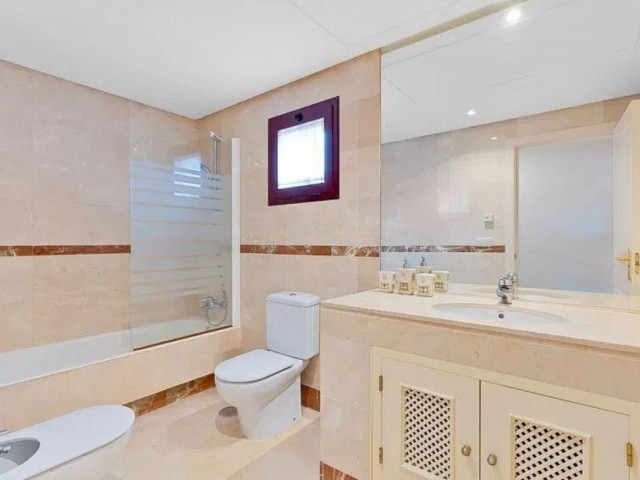 2 Bedrooms Apartment in San Pedro de Alcántara