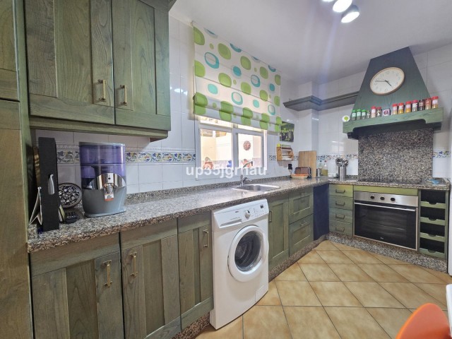 Maison mitoyenne avec 4 Chambres  à Cancelada