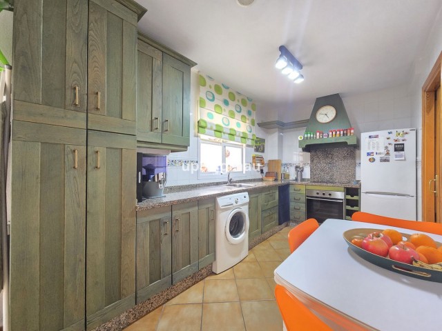 Maison mitoyenne avec 4 Chambres  à Cancelada