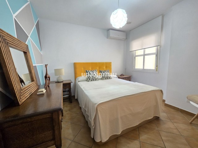 Maison mitoyenne avec 4 Chambres  à Cancelada