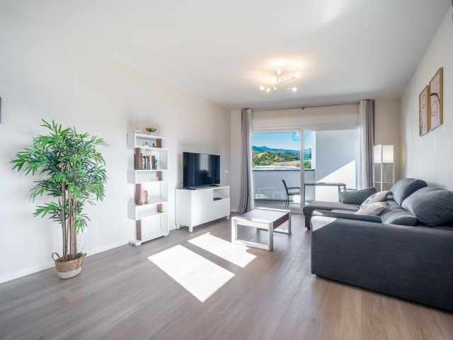 Apartment, Estepona, R5287705
