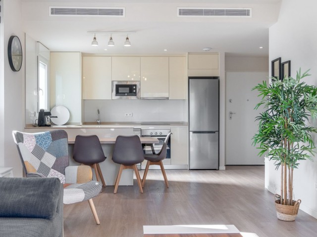 Apartment, Estepona, R5287705