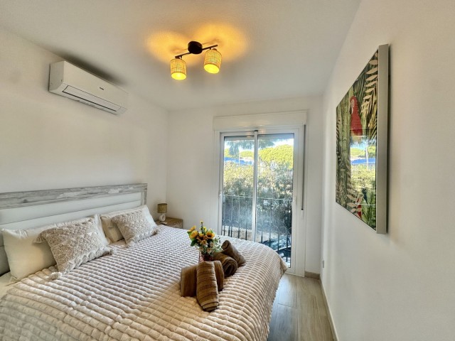 2 Bedrooms Apartment in Calahonda