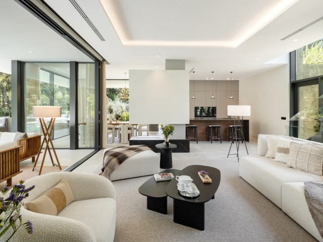 5 Makuuhuoneen Huvila Nueva Andalucía