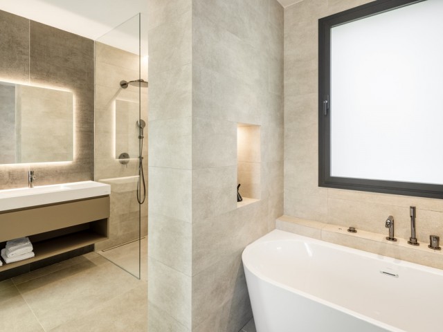 5 Schlafzimmer Villa in Nueva Andalucía