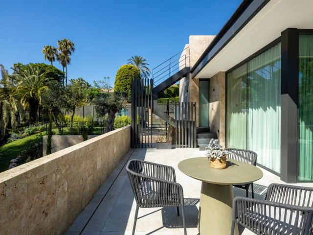 5 Schlafzimmer Villa in Nueva Andalucía