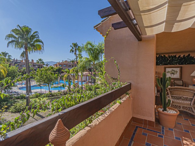 Apartment, Hacienda del Sol, R5160376
