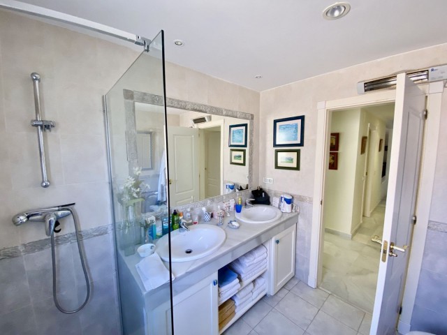 Appartement avec 3 Chambres  à Hacienda del Sol