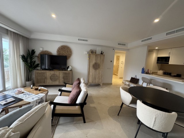 Apartment, Aloha, R5286028