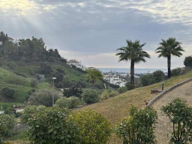 Apartamento con 2 Dormitorios  en Aloha