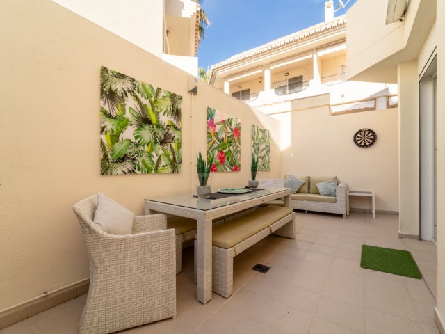 Villa con 4 Dormitorios  en Costabella